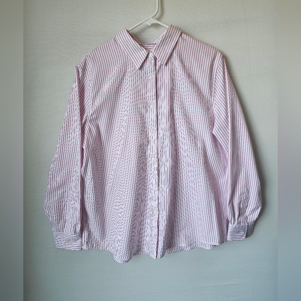 Women's Pink Stripe Button-Front Dress Shirt - Picture 2 of 16